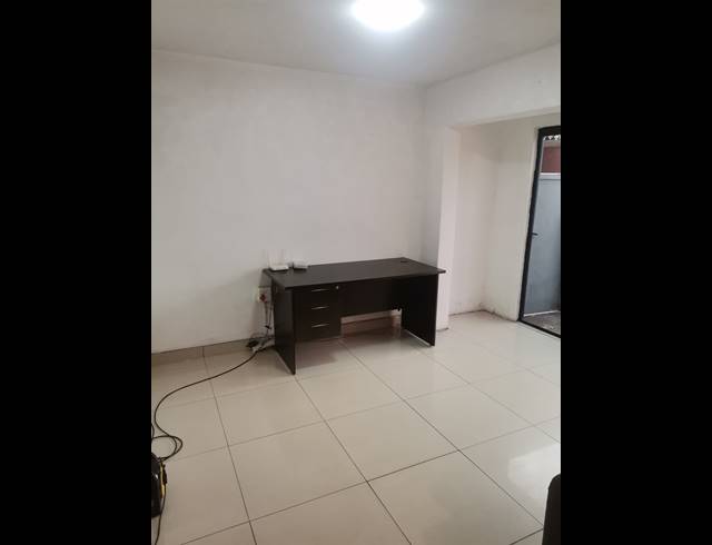 3 BEDROOM HOUSE FOR SALE IN CLAYFIELD